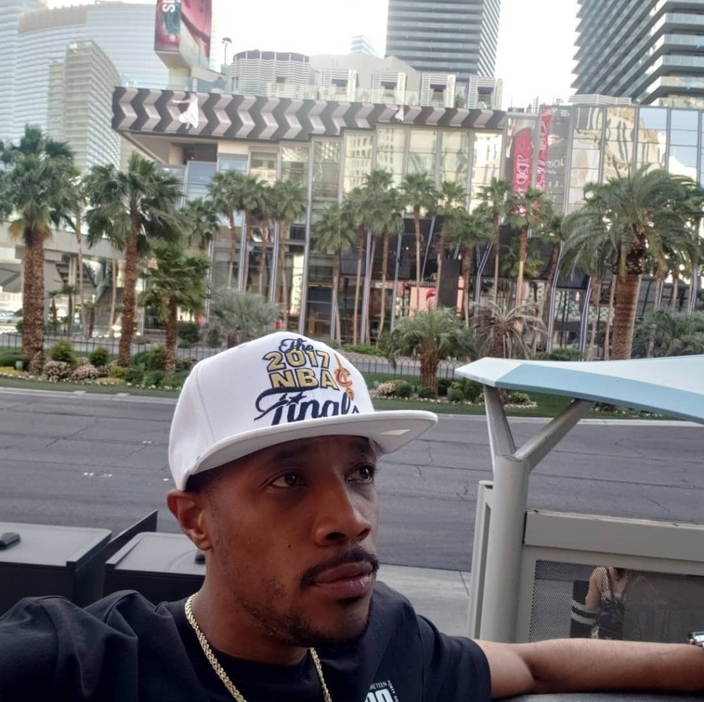 Meet your Posher, Fred